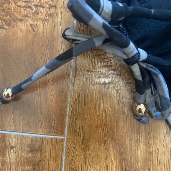 New Robin Piccone Camo Self-Tie Bikini Bottom XS - Picture 5 of 8